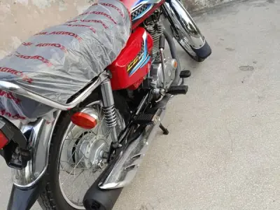 Honda 125 showroom condition - photo 5