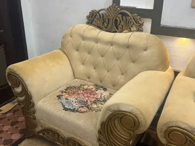 Luxury Royal Sofa Set 5 Seater – 3 Seater + 2 Seater + 1 Seater - photo 2