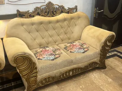 Luxury Royal Sofa Set 5 Seater – 3 Seater + 2 Seater + 1 Seater - photo 3