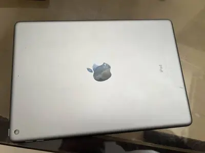 URGENT: iPad 8th Gen (32GB) + Apple Pencil 1st Gen | 100% Sealed Bod - photo 1
