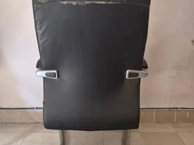 2 Used Office Visitor Chairs - Metal Frame - photo 6