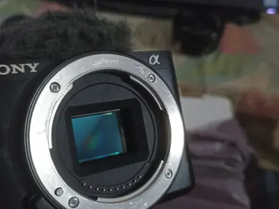 Sony ZV-E10 with Original Kit Lens | 5K Shutter Count | Complete Accessories - photo 6