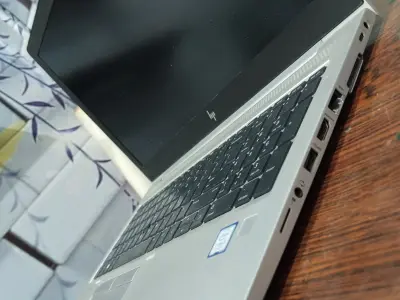 HP EliteBook Core i5 7th Gen Laptop, 8GB RAM, 256GB SSD – 9/10 Condition - photo 2