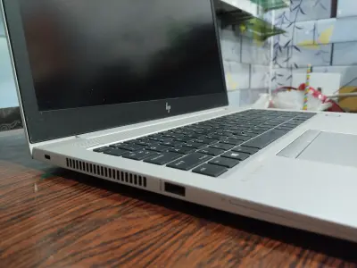 HP EliteBook Core i5 7th Gen Laptop, 8GB RAM, 256GB SSD – 9/10 Condition - photo 3