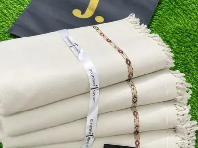 J. Junaid Jamshed Men's Premium Woolen Winter Shawl 
Off-White - photo 5