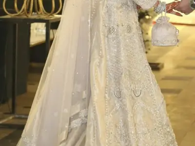 Premium Bridal Wedding Lehenga | Luxury Bridal Dress | Heavy Handwork - photo 3