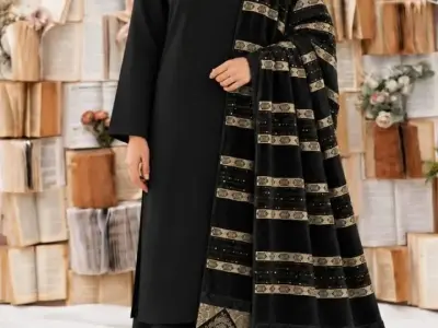 Bareeze Dhanak 3PC - Black Gold - Heavy Velvet Shawl Suit - Winter Collection 20 - photo 2