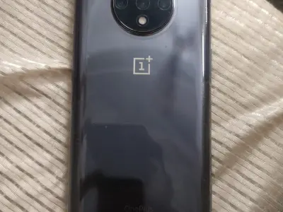 OnePlus 7T, officially PTA approved, with 8 GB RAM and 128 GB ROM. Dual sim
