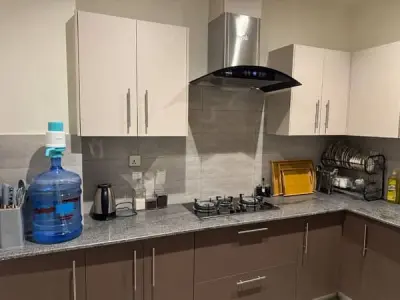 Daily basis weekly basis one bedrooms fully furnished luxury apartments available for rent Gulberg greens Islamabad - photo 6
