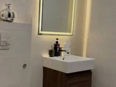 Daily basis weekly basis one bedrooms fully furnished luxury apartments available for rent Gulberg greens Islamabad - photo 7