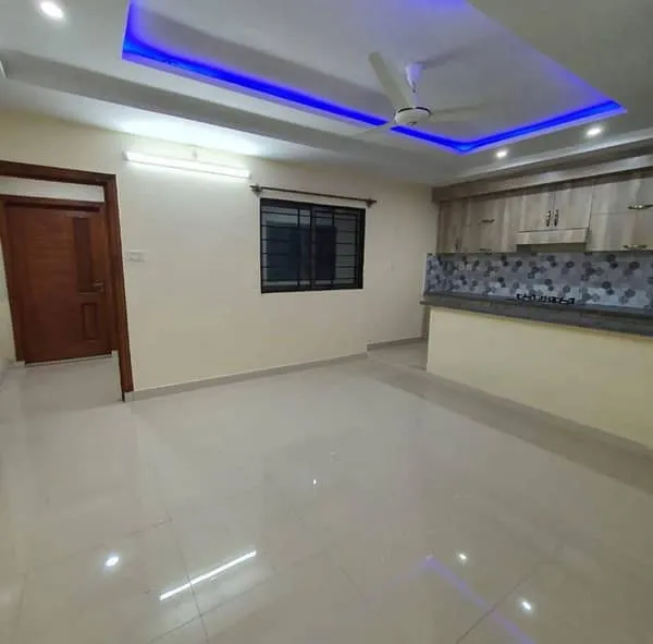 2 BED ROOM FAMILY FLAT FOR RENT IN SOAN GARDEN