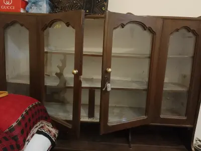 Solid Wood Showcase in Excellent Condition - photo 3