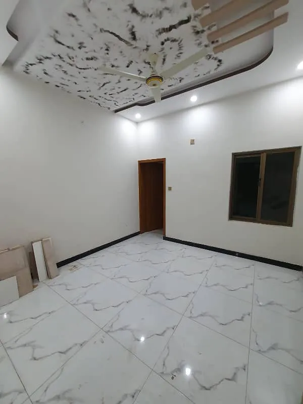 Flat Available For Commercial Purpose (Office Etc)