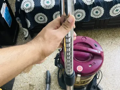 Hitachi 2200 watt Vaccuum - photo 2