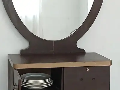 4 Piece Bedroom Furniture Set For Sale - photo 4