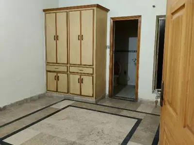 3 Marla Triple storey House For Rent - photo 3