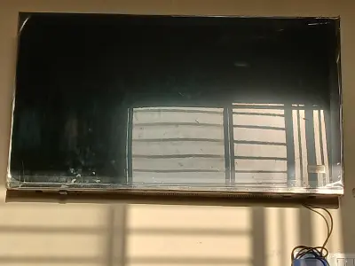 Smart LED TV WiFi Connect - YouTube Netflix - Korangi - photo 3