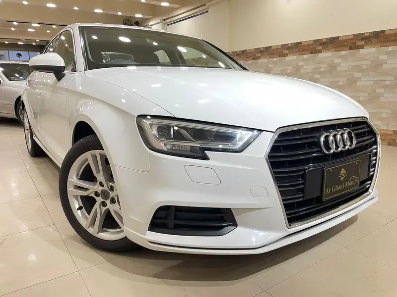 AUDI A3 40 TFSI MODEL 2018 WHITE (100%ORIGINAL) only 15000 KM