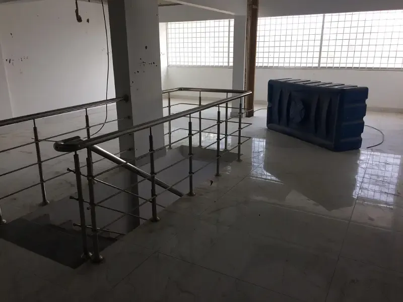 Showroom Available for Rent Shahrah. e. Quaideen