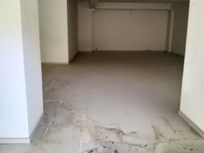 Showroom Available for Rent Main Tariq Road