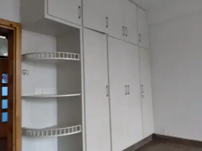 1 kanal in front of F10 markaz house available for rent. - photo 4