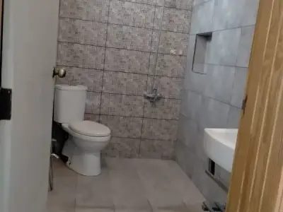 1 kanal in front of F10 markaz house available for rent. - photo 10