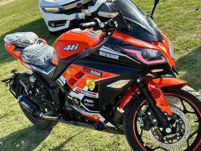 Kawasaki Ninja ZX10R Replica  - photo 1