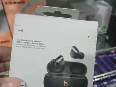 BEATS EARPHONE STUDIO BUDS+ MQLH3LL/A BLACK / GOLD - photo 1