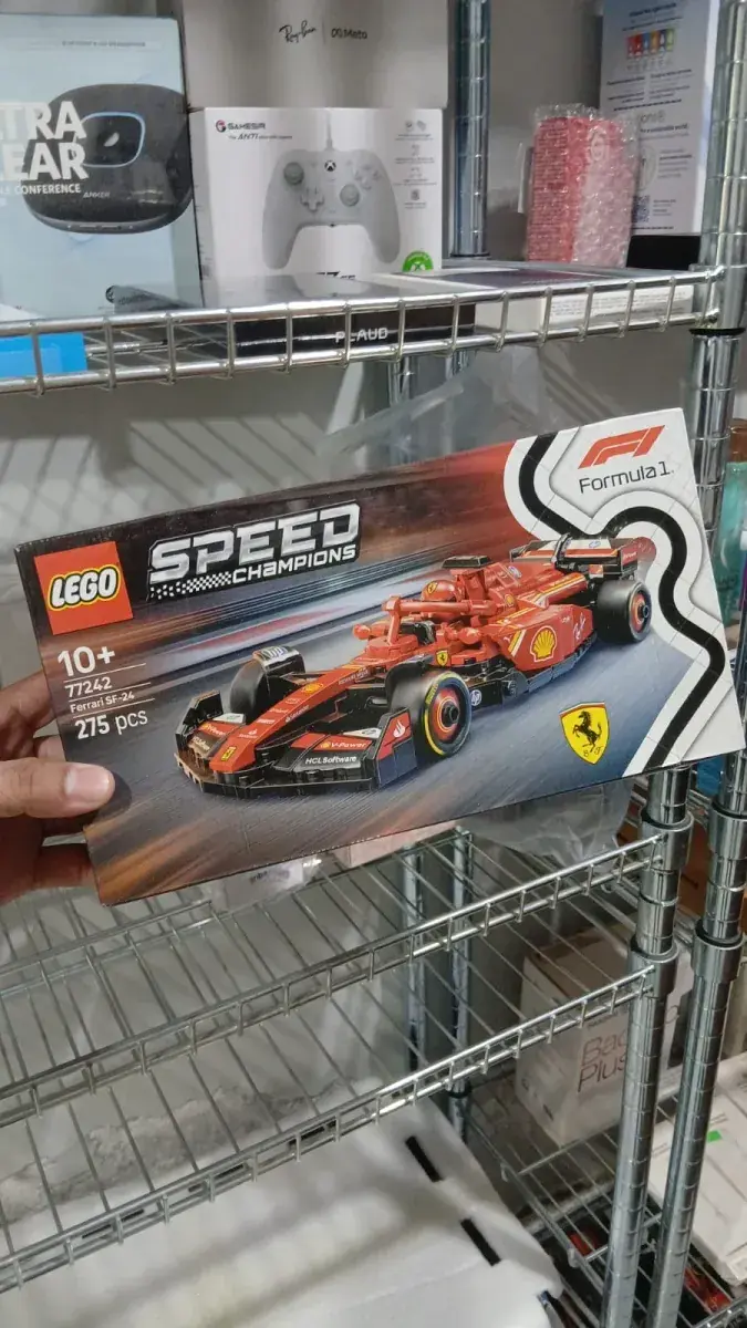LEGO SPEED CHAMPIONS FERRARI SF-24 F1 RACE CAR TOY (77242)