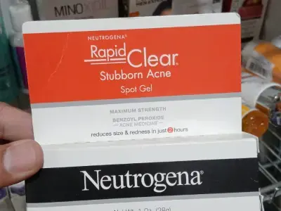 NEUTROGENA RAPID CLEAR STUBBORN ACNE SPOT GEL