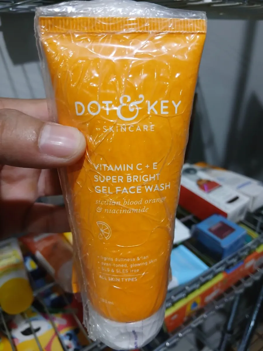 Dot & Key Vitamin C + E Super Bright Gel Face Wash Combo (Pack of 2)