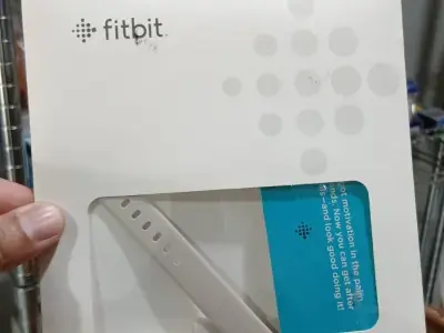 FITBIT ACCESSORY BAND (FB180ABWTL) - WHITE