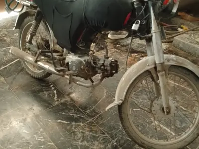 
*Superstar 70cc - Karachi Registered KNI-7912* - photo 3
