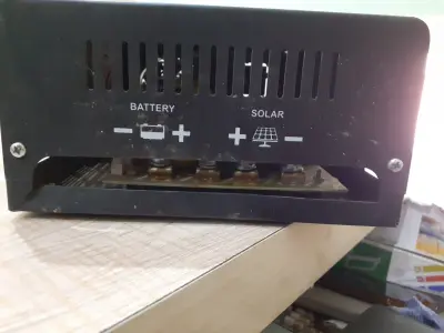 HOMAX MPPT SOLAR CHARGE CONTROLLER 80 A 12V/24 V - photo 2