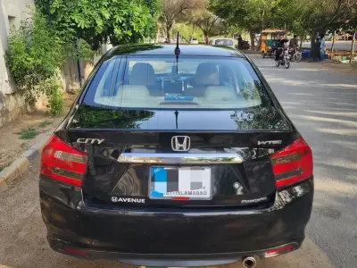 Honda City IVTEC 2021 Automatic, Lush Condition - photo 2
