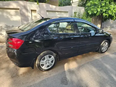 Honda City IVTEC 2021 Automatic, Lush Condition - photo 4