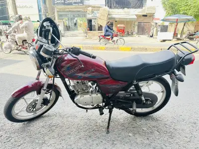 Suzuki || Gs 150 SE || Special Edition || Model 2021