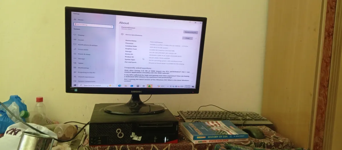 Fujitsu Core i3 4th Gen Desktop PC | 4GB RAM | 128GB SSD | Samsung LCD Monitor