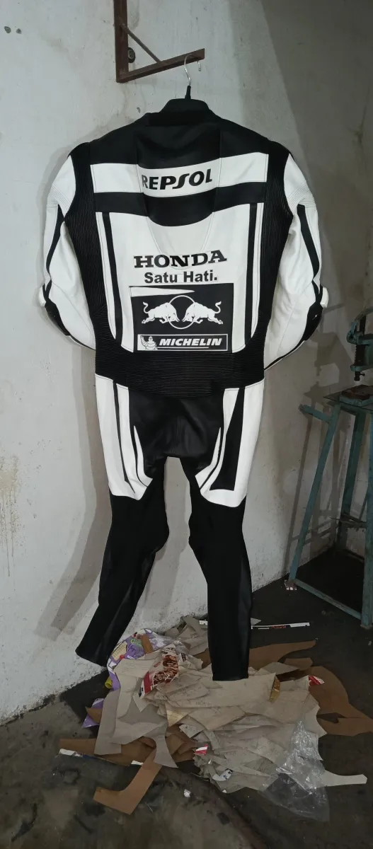 motorbie leather suit