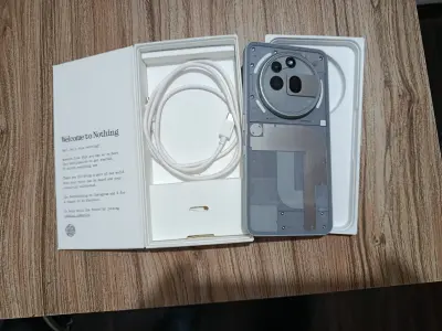 Nothing Phone 3a Pro - photo 3