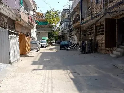 3.5 Marla Brand Triple Storey House For Sale Opp Neelam Block Iqbal Town Lahore - photo 3