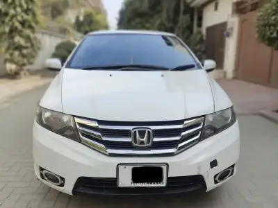 Honda City IVTEC 2017 (Total Genuine Almost)