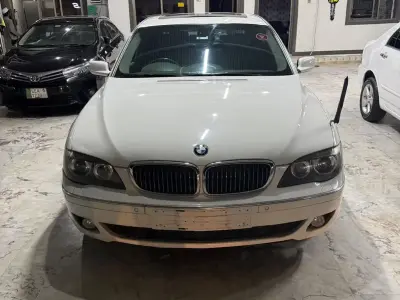 BMW 750Li Presidential Package 2006 – Dewan Import | V8 | Luxury Sedan