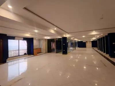 3600 Sqft Sami Furnished Commercial Space For Office Available On Rent Located In Gulberg Greens Buisness Square - photo 3
