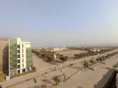 3600 Sqft Sami Furnished Commercial Space For Office Available On Rent Located In Gulberg Greens Buisness Square - photo 9