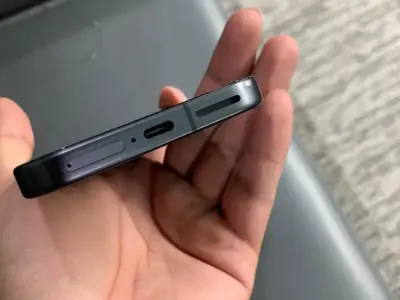 Google Pixel 9A - photo 6