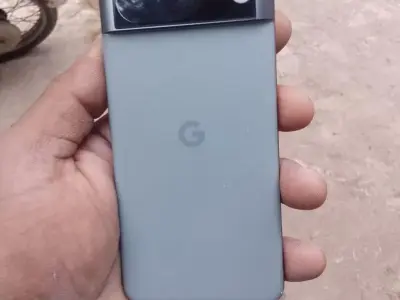 Google Pixel 8 - photo 4