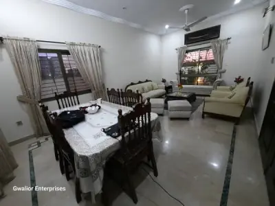 400 Sq Yard. House On 100 Feet Wide Road , Gwalior Society - photo 3