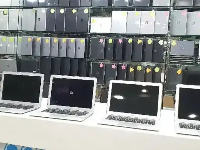 Apple MacBook Air 2014 Core i5 | 8GB RAM | 13.3 screen Laptop for sale