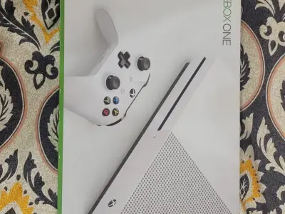 Xbox One S 500GB Console – White | Compact Gaming & Enterta